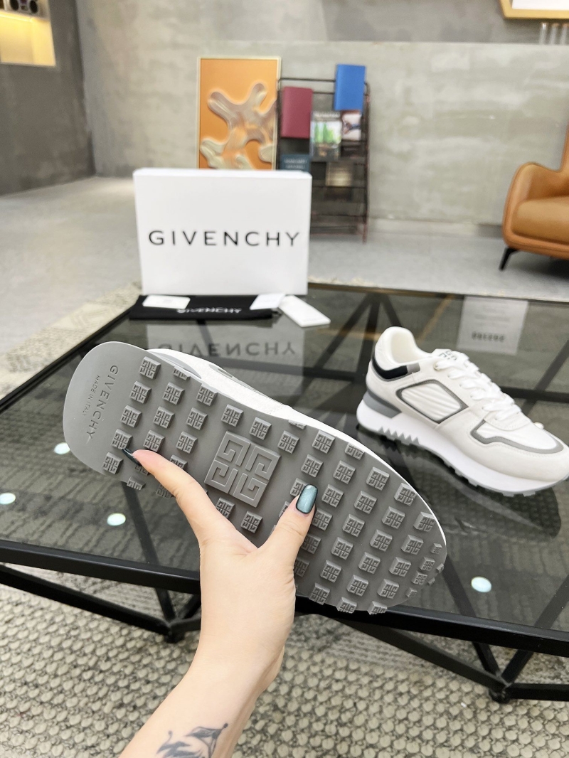 Givenchy Sneakers